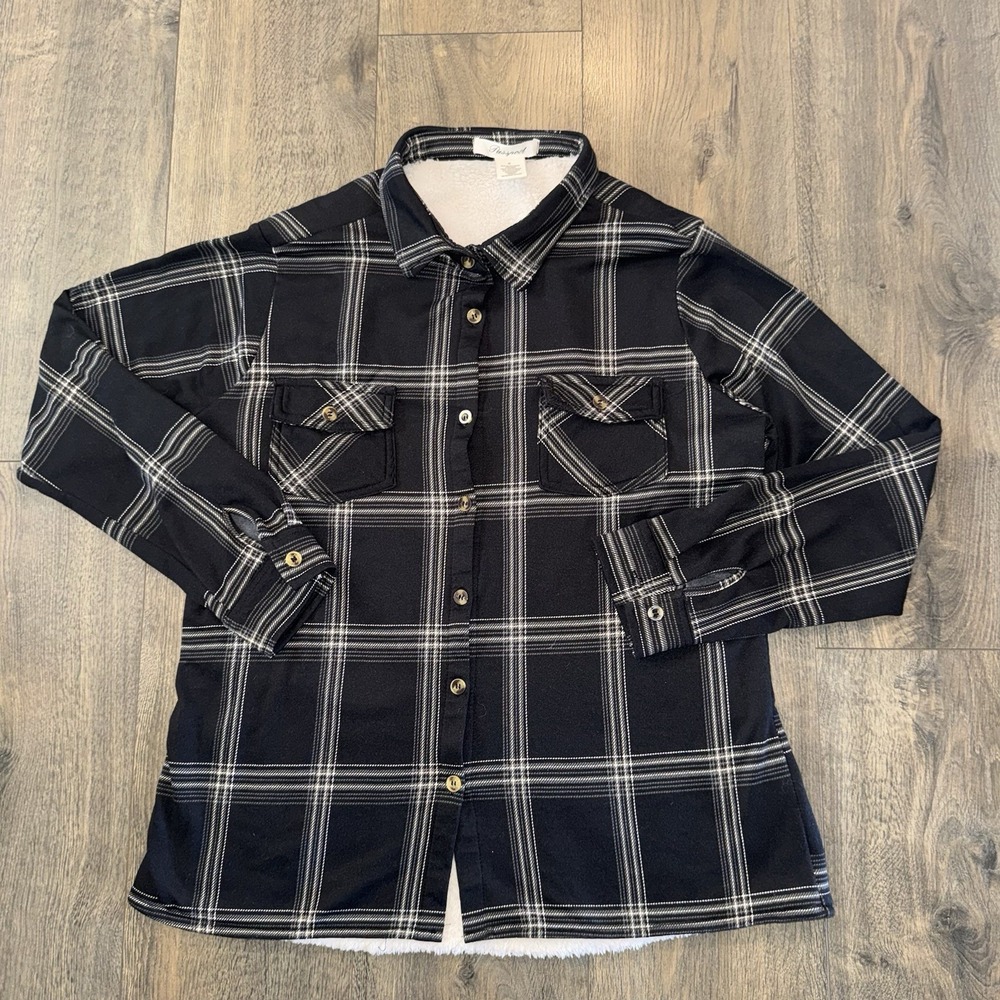 Passport Womens M Shirt Black Plaid Sherpa Lined Button‎ Down Collared Utility